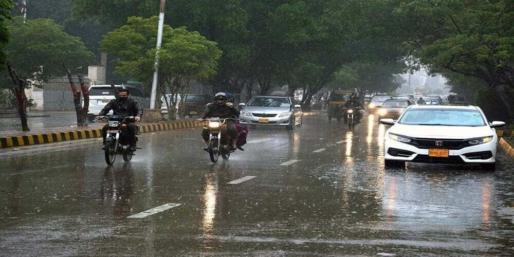 Deadly Rainstorm Hits Karachi Leaving Nineteen Dead And Sixty Injured