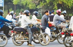 Karachi Authorities Launch Major Crackdown Against Traffic Violating Motorcyclists