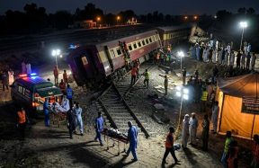 Tezgam Express Derails In Lodhran Leaving At Least Twenty Five Injured