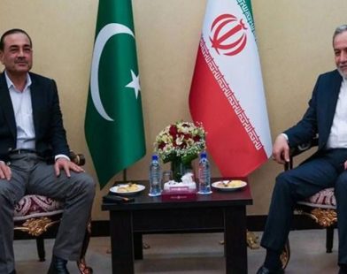 Field Marshal Asim Munir Meets Iranian Officials as Talks Resume Efforts