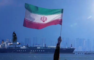 Iran Imposes New Strait of Hormuz Rules, Navy Approval Required