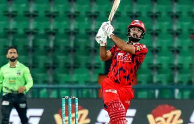 Karachi Kings beats Lahore Qalandars