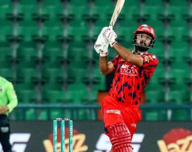 Karachi Kings beats Lahore Qalandars