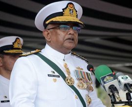 Pakistan Navy Ready to Target Indian Aircraft Carrier