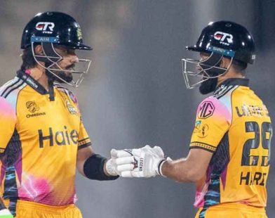 Peshawar Zalmi crush Quetta