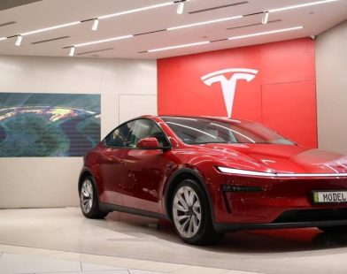 Tesla Deliveries Hit Weakest Quarter as Inventory Levels Surge