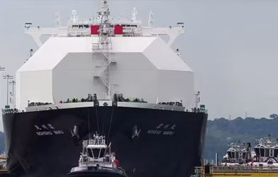 Pakistan panic buys LNG