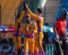 Peshawar Zalmi crush Lahore Qalandars