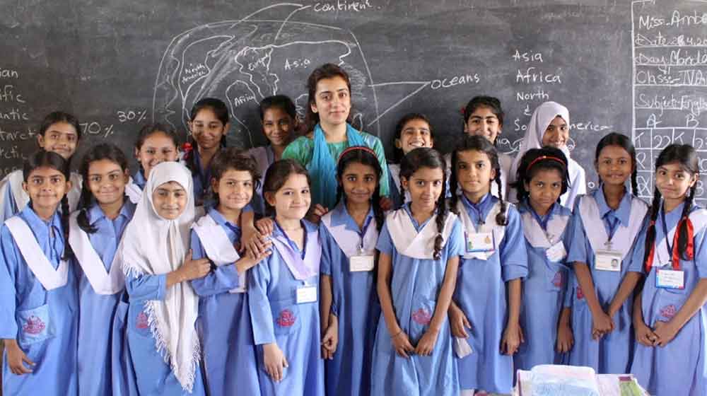 Sindh bans school book sale