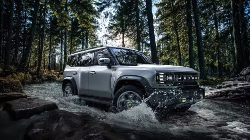 Jetour unveils T2 PHEV