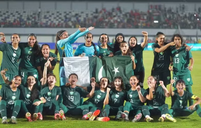 Pakistan football star joins