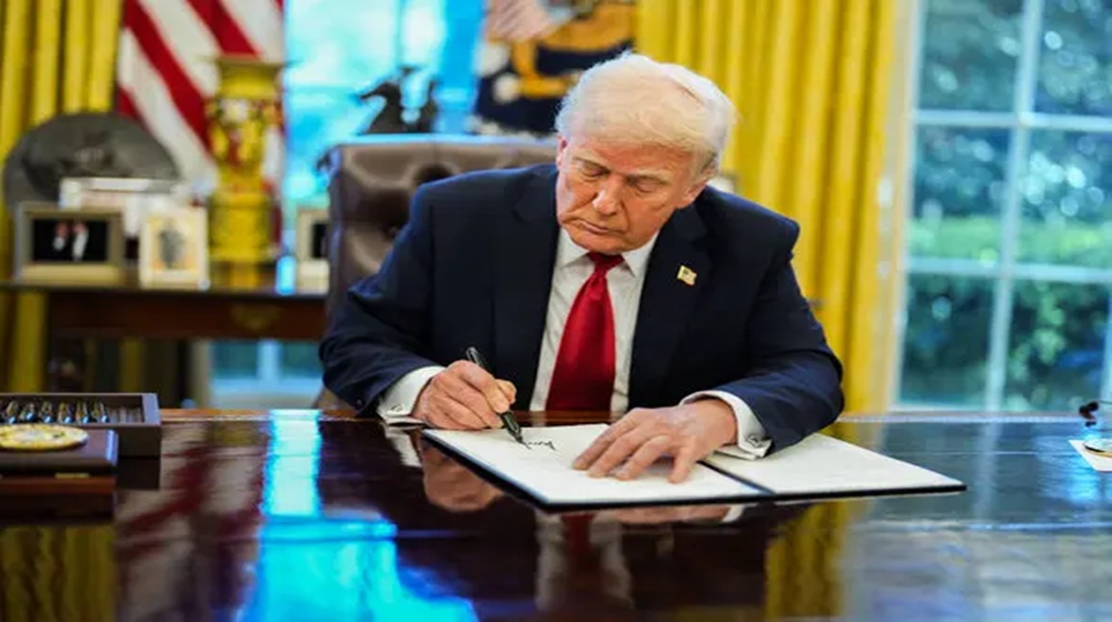 Trump Threatens 25% EU Car Tariff as Trade Tensions Rise