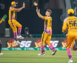 Peshawar Zalmi beat Hyderabad Kingsmen