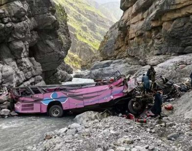 Quetta to Peshawar bus crash