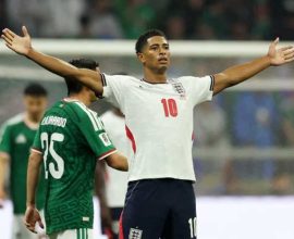 England beats Mexico