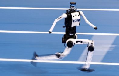 Chinese robot beats Usain Bolt