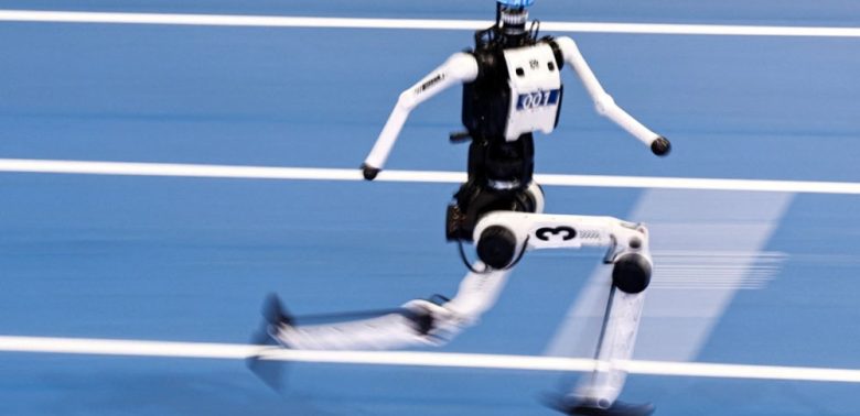 Chinese robot beats Usain Bolt